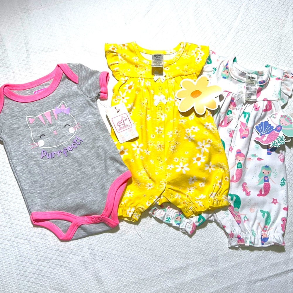 NWT 3pcs Oneies